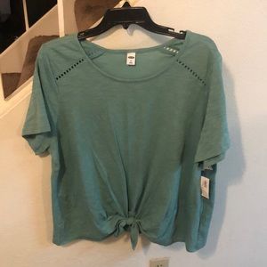 NWT Old Navy Embroidery Detail Tee
